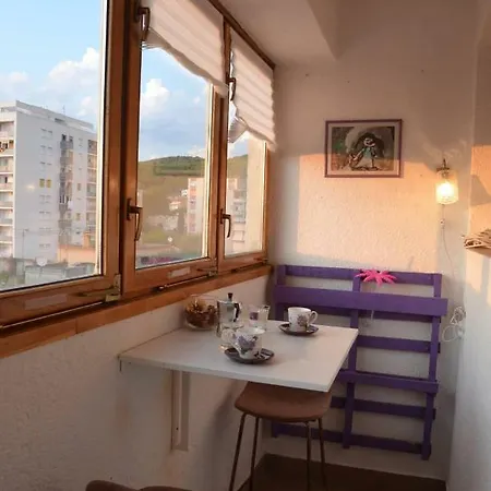 Apartment Good Vibes